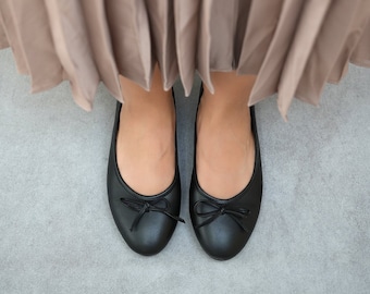 Black Bow Flats, Slip-on Flats with a Bow Accent, Versatile Flats Elevated with a Bow, Ballerina Flats, Handmade Flats, Women's Flats