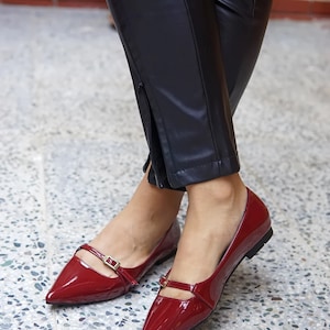 BURGUNDY MARY JANE, Pointed Toe Buckle Detailed Ballerinas, Shoes with Stripe Detail, Retro Strap Mary Janes, Women's Casual Flat zdjęcie 3