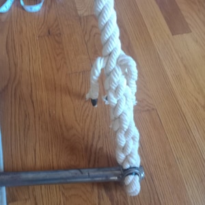 Single Trapeze Bar