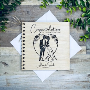 Carte de mariage en bois personnalisée, cadeau gravé personnalisé pour couple, cadeau de mariage en bois rustique, souvenir des mariés, carte de félicitations