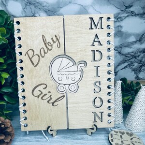Souvenir de bébé en bois personnalisé, carte de visite gravée personnalisée, félicitations gravées personnalisées, souvenir unique pour les nouveaux parents, personnalisé