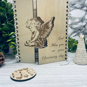 Carte de baptême en bois personnalisée avec motif ange, cadeau souvenir de baptême unique, alternative à la carte, carte de première communion faite main,