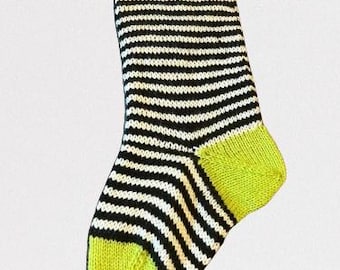 Beetlejuice Christmas Stocking Knitting Pattern (Digital Download)