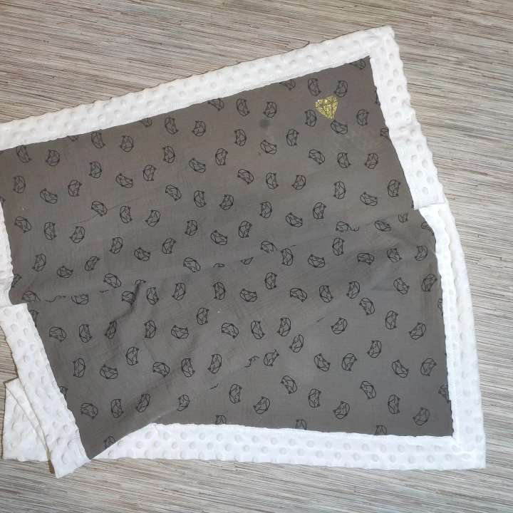 Couverture Tissu Double Gaze Renard Marron et Minky Blanc