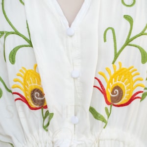 Robe longue bohème florale, travaux de broderie d'oiseaux de fleurs, robe longue colorée de déesse d'été de style vintage image 8