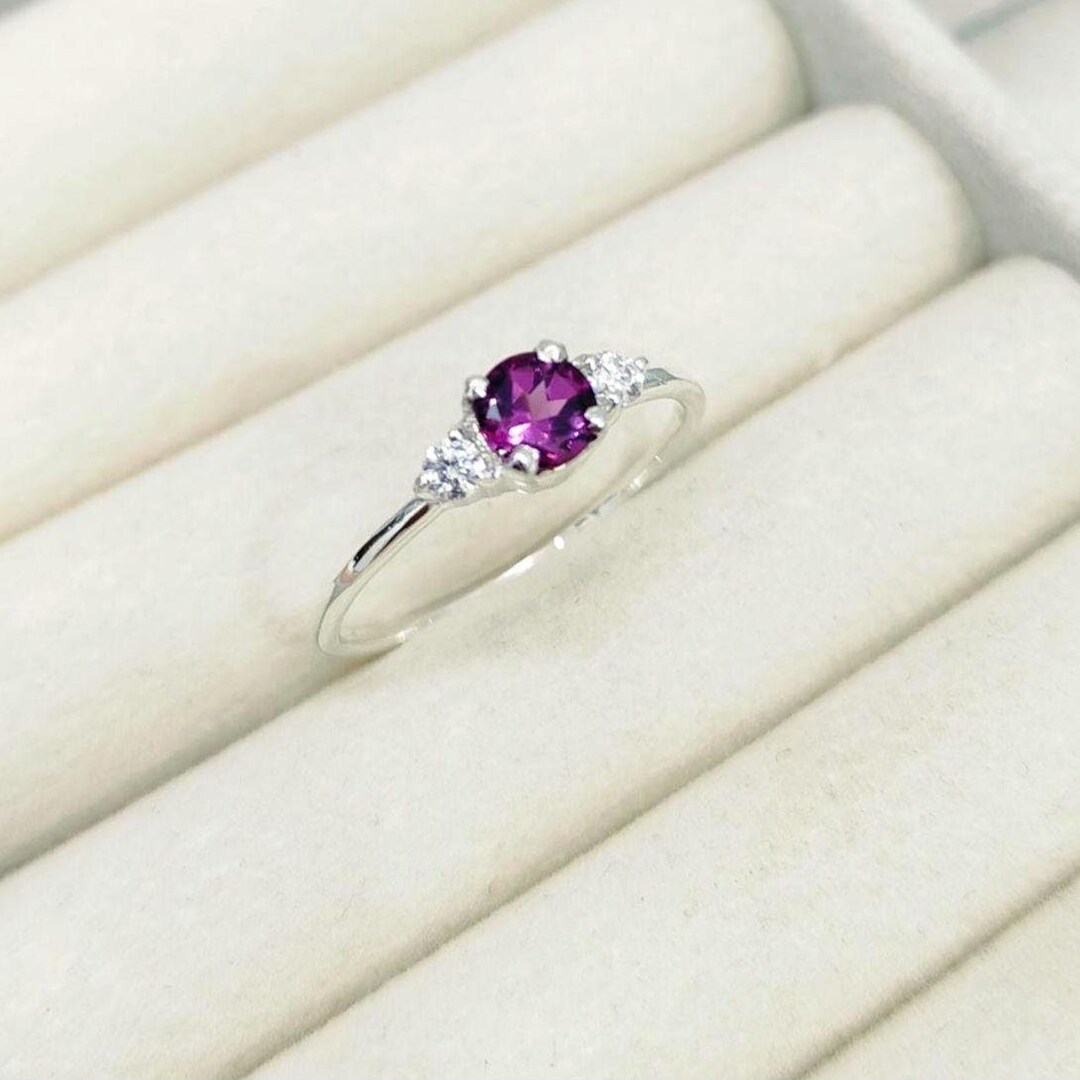 Rhodolite Garnet and Moissanite Ring: 925 Sterling Silver  display picture 1