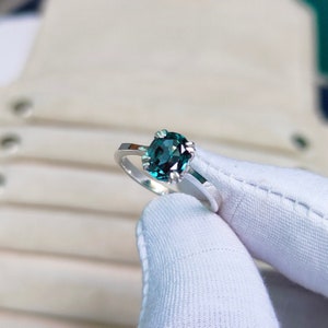Teal sapphire ring, Oval cut Teal sapphire ring, 925 Sterling Silver ring, Sapphire engagement ring, lab grown Teal sapphire hand made ring