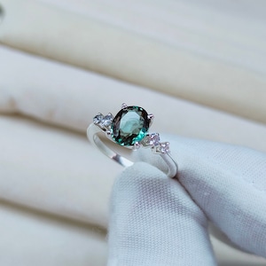 Teal sapphire ring, oval cut Teal sapphire ring, 925 Sterling Silver ring, Sapphire engagement ring, lab grown Teal sapphire ring