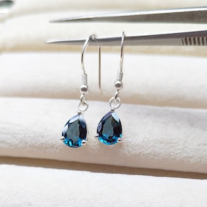 Ocean Teal sapphire earrings, 925 Sterling silver earrings,teal sapphire wedding earwire earrings, lab grown teal sapphire handmade earrings