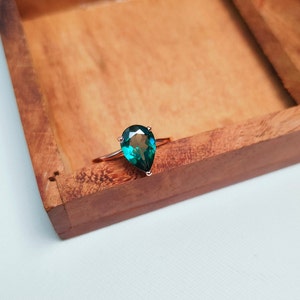 Teal sapphire ring, pear cut Teal sapphire ring, 925 Sterling Silver ring, Sapphire engagement ring, lab grown Teal sapphire ring