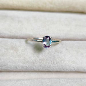 Alexandrite engagement Ring,lab created alexandrite ring,925 Sterling Silver Ring,Color Change Stone Ring Oval Cut Alexandrite handmade ring