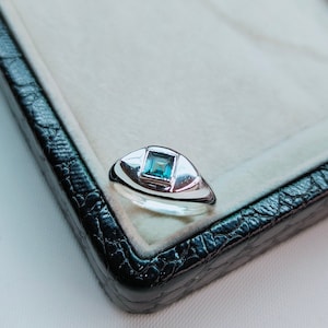 Ocean Teal sapphire ring, square cut Teal sapphire ring, 925 Sterling Silver ring, Sapphire engagement ring, lab grown Teal sapphire ring