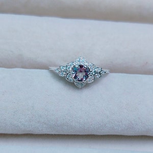 Alexandrite Ring, Round Cut Alexandrite Ring, 925 Sterling Silver Ring, Lab Created Alexandrite Ring Color Change Stone Ring Hand made Ring