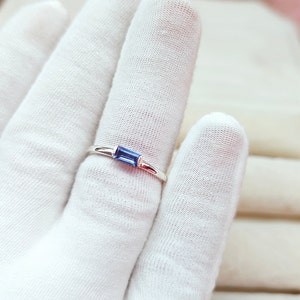 Blue sapphire ring,925 Sterling Silver ring,Blue Sapphire engagement ring,lab grown Blue sapphire hand made ring,blue sapphire ring for gift