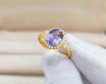 Oval Alexandrite Halo Ring: 925 Sterling Silver ring, Color Change Stone ring, Lab grown alexandrite ring, alexandrite handmade ring