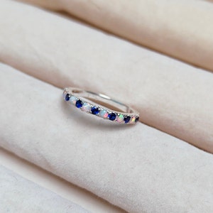 Opal Ehering, Opal blauer Saphir Ring, Opal Eternity Band, blauer Saphir Ewigkeitsring, 925 Silberring Ehering Silber