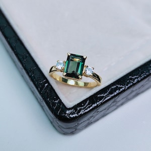 Teal sapphire ring,octagon cut Teal sapphire ring,925 Sterling Silver ring,green teal sapphire engagement ring, lab grown Teal sapphire ring
