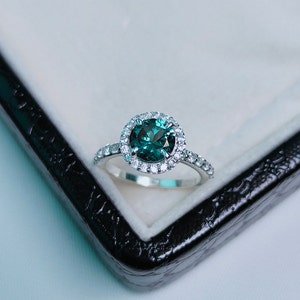 Teal sapphire Halo ring,round cut Teal sapphire ring, 925 Sterling Silver ring, Sapphire engagement ring, lab grown Teal sapphire ring