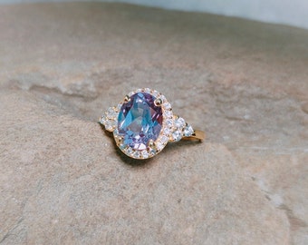 Alexandrite Halo Ring: 925 Sterling Silver ring, Color Change Stone handmade ring, alexandrite engagement ring, Lab grown alexandrite Ring