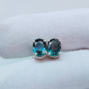 teal sapphire wedding stud earrings,925 Sterling silver earrings, oval cut teal sapphire stud earrings,teal sapphire hand made stud earring