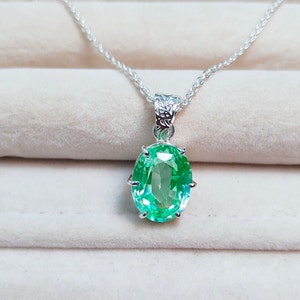 Mint Green sapphire pendant, Green sapphire necklace, Oval sapphire hand made pendant, 925 sterling silver necklace,lab grown green sapphire
