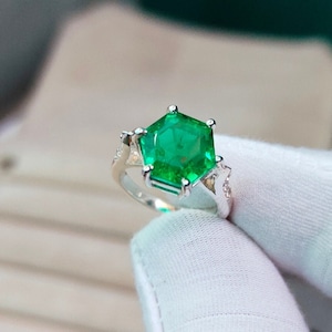Emerald Ring, emerald hexagon cut Ring, 925 Sterling Silver Ring, lab grown emerald engagement ring, lab emerald hand made ring