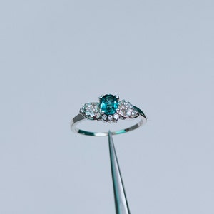 Teal sapphire ring, oval cut Teal sapphire ring, 925 Sterling Silver ring, Sapphire engagement ring, lab grown Teal sapphire ring
