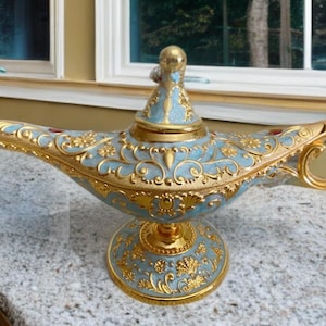 22 cm Aladdin’s magic Lamp , aladdin lamp , magic lamp , home decor aladdin magic lamp , wishing Aladdin made of high quality enamel metal