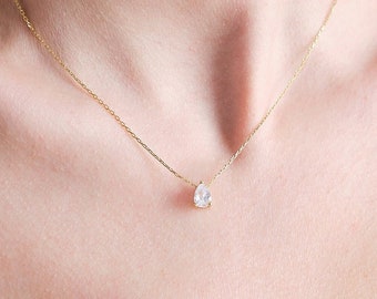 Teardrop Diamond Necklace, Minimalist Jewelry, Perfect Gift for Her, Mom Gifts, Mothers Day Gift, New Mom Gift, Mother Necklace,Gift for Mom