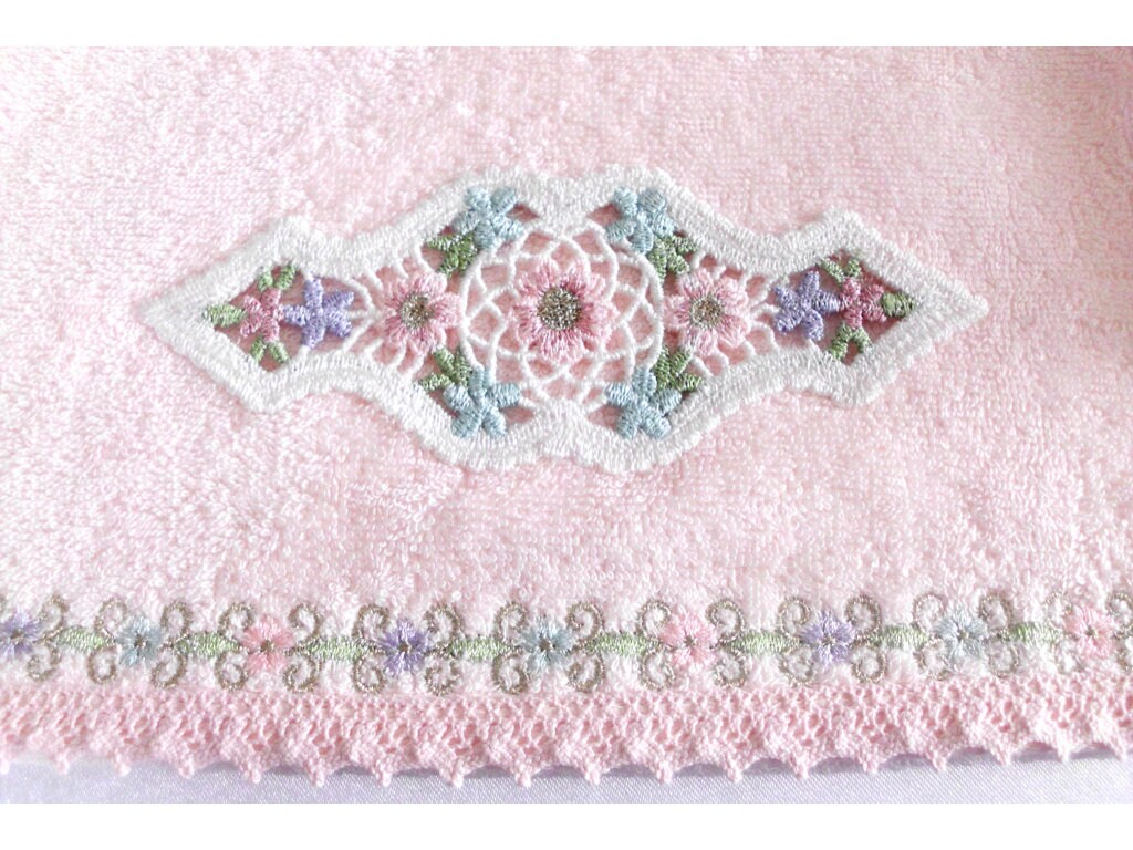 Small Hand/fingertip Towels, Set of 3. Pink Victorian Shabby Chic ...