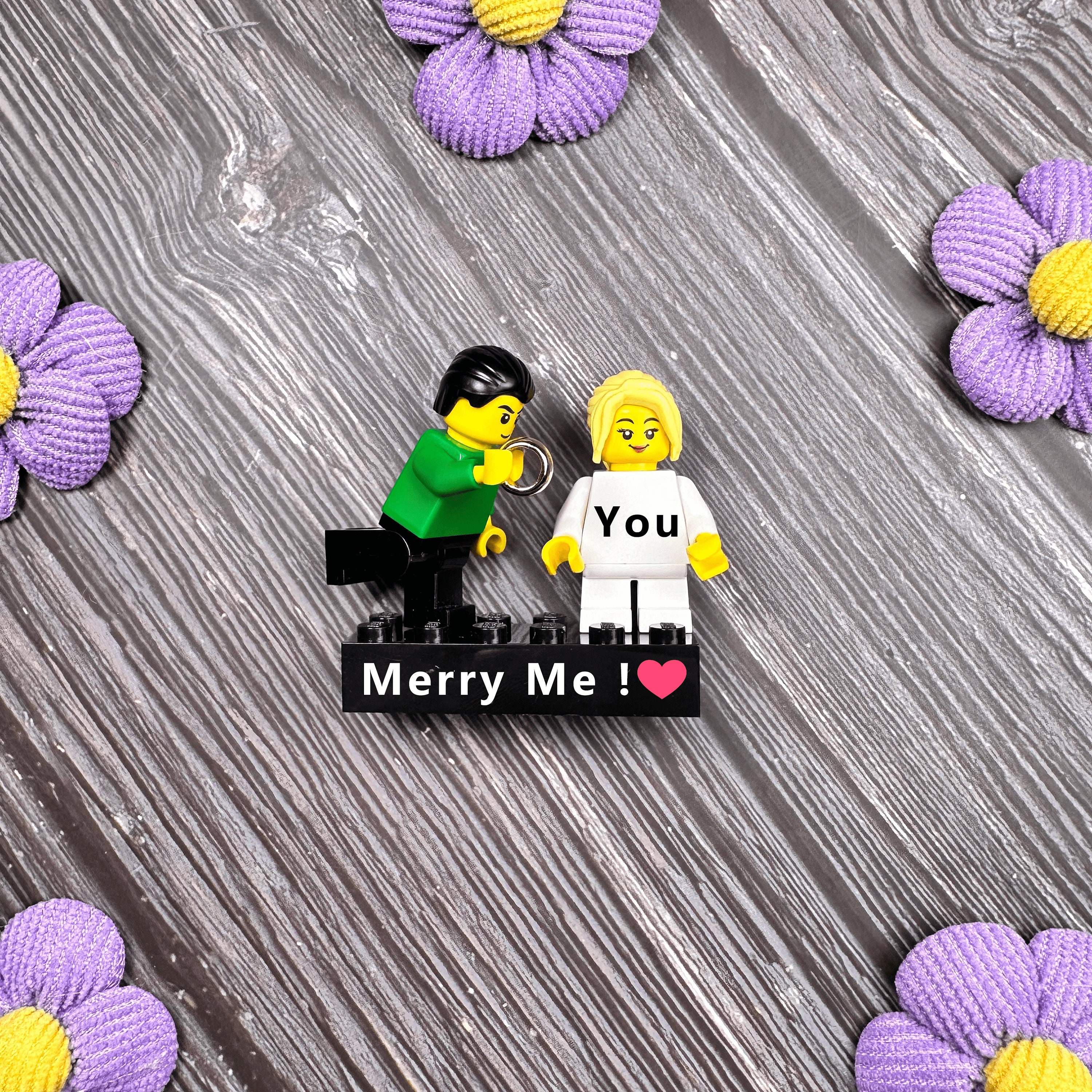 Idee per proposte Sposami Due minifigure personalizzate con un anello su un  mattoncino, costruite con mattoncini LEGO®, Regalo speciale personalizzato  per la proposta di matrimonio -  Italia