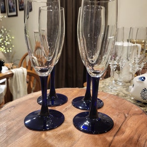 Set of 4 Vintage Cobalt Blue Stem Crystal Champagne Glasses