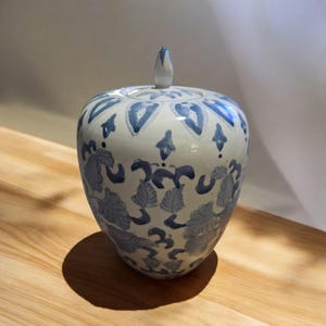 Vintage Chinoiserie Blue and White Ginger Jar