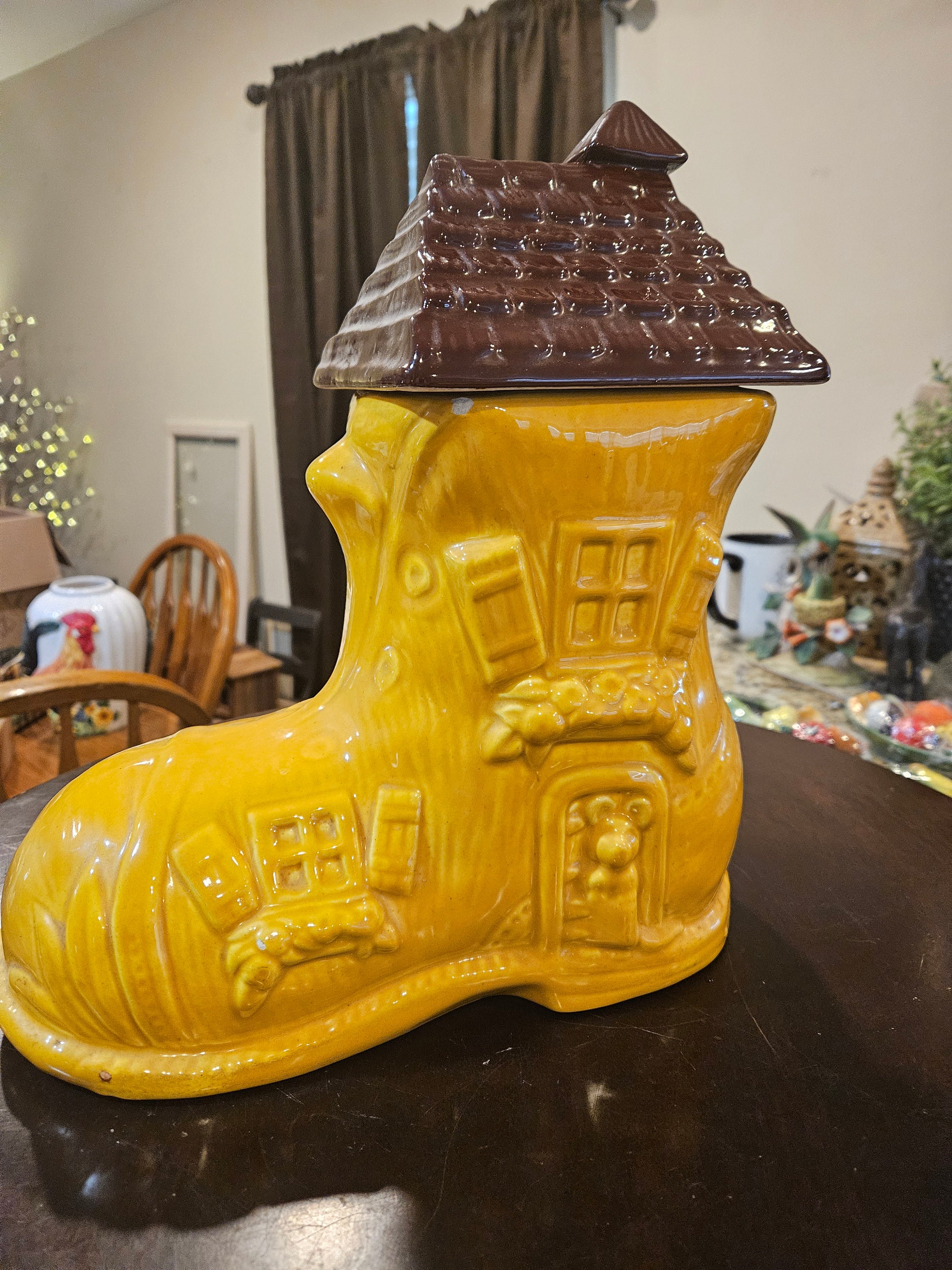 Vintage Old Woman in a Shoe Cookie Jar - Etsy