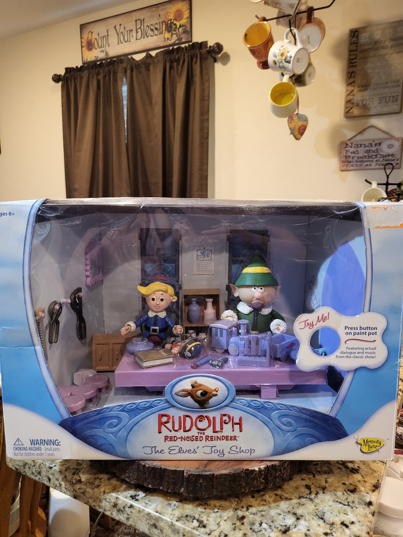 Memory Lane Hermey Boss Elf Action Talking Playset Elves Toy