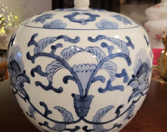 Vintage Chinese Blue & White Porcelain Ginger Jar With Lid Chinoiserie