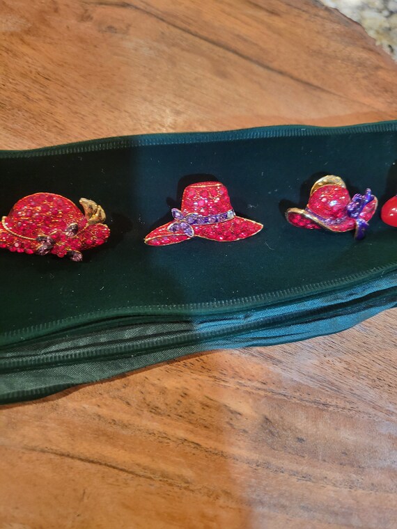 Lot of 8 Red Hat Society Brooches - image 3