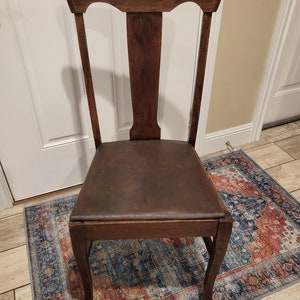 Antique Clawfoot Chair: Hardwood Cabriole Leg Accent Chair