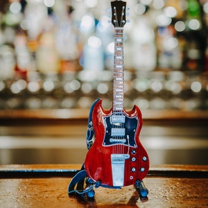 Miniature guitar, mini guitar, decorative guitar, miniature guitars, decorative guitars, mini guitars, doll guitars, handmade, replica guitar