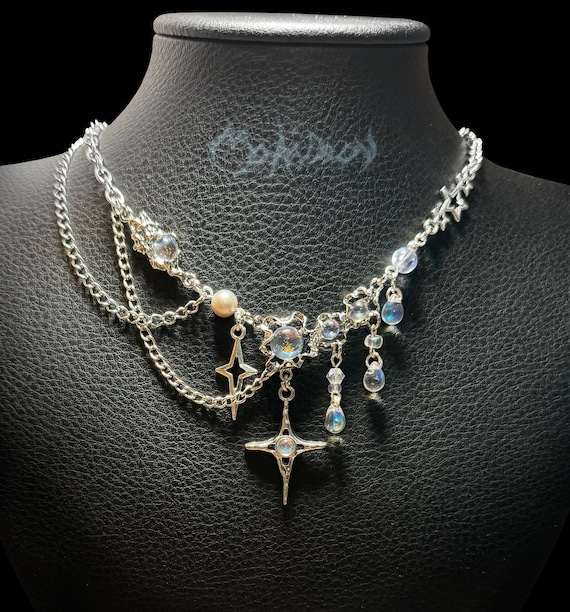 Chrome Star Necklace, Cyber Y2k Futuristic Cybercore Frutiger Aero Jewelry, Aesthetic Grunge Alternative Acubi Accessory Crystal Metal - Etsy Chrome Star Necklace, Cyber Y2k Futuristic Cybercore Frutiger Aero Jewelry, Aesthetic Grunge Alternative Acubi Accessory Crystal Metal - Etsy