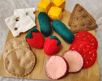 Felt Cheese and Crackers Charcuterie Board Play Toy Food Pretend Kitchen Set Fabric Pretend Play Food