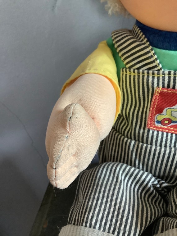 First edition cabbage on sale patch doll 1990