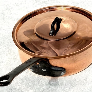 Vintage French Copper Sautepan Pan With Lid| Made in France| Tin Lining| Pouring Rim| 9.1inch| 2mm| 4.4lbs| Gift Idea!