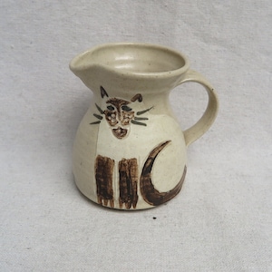 Vintage Studio Pottery Ceramic Creamer With Hand Painted Cat, Seated Kitty / Like Victoria Littlejohn / 3 7/8" Tall