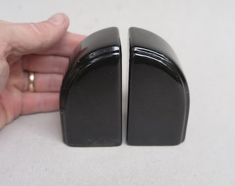 Vintage Art Deco Wedgwood Stove Salt And Pepper Shakers / Black, Unmarked, Ceramic / Set of 2
