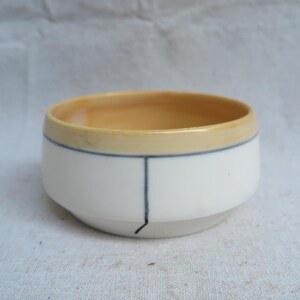 Modernist Briggs Shore Studio Pottery Porcelain Bowl / Peach With Lovely Grey-Black Line on White / Washington Artist / Signed