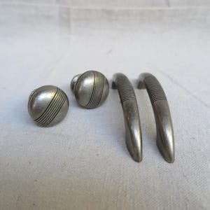 Vintage Antique Deco Striped Incised Silver Nickel Drawer Pull And Knob / Mid Century Canada / Century Furniture Hardware / Like MNG