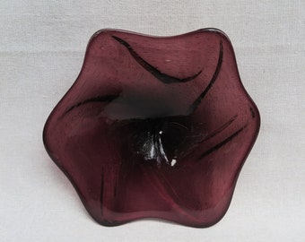 Vintage Handblown Amoeba Shaped Amethyst Glass Dish / With Bullicante Design / Deep Purple / Biomorphic In Spirit