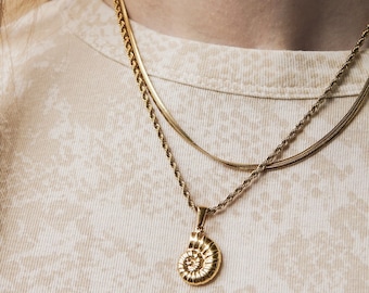 Ensemble de 3 colliers ras du cou avec chaînes en or individuelles, chaîne torsadée minimaliste en forme de serpent, chaînes en or vintage imperméables avec pendentifs