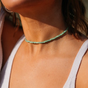 Colorful pearl necklace pastel green, choker necklace sage green with glass beads, colorful pearl necklace, small beaded choker, seed bead choker SILJA image 1